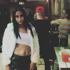 Meet your Posher, Yaya